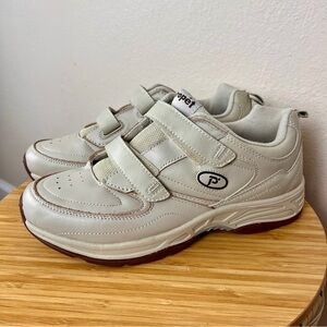 Propet leather walking shoes| sz 9 | chunky sneakers